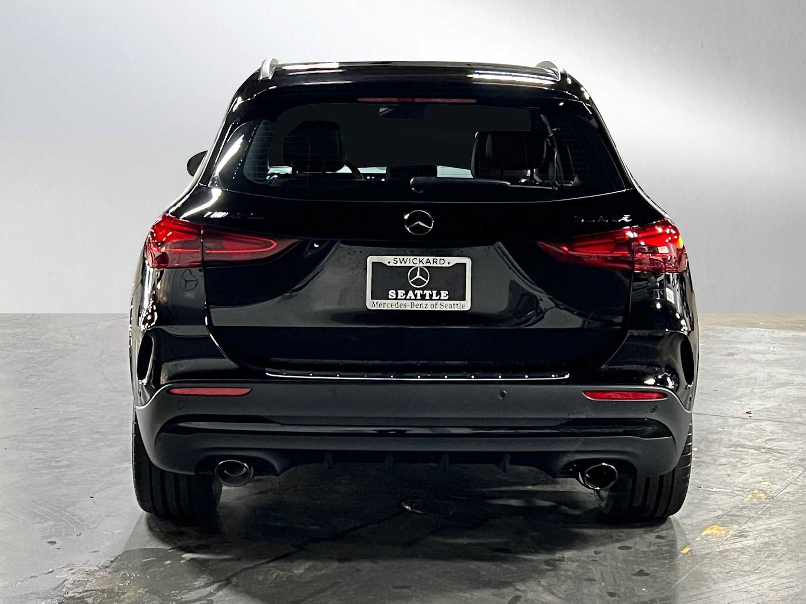 Certified 2026 Mercedes-Benz GLA 35 AMG 4MATIC image 4