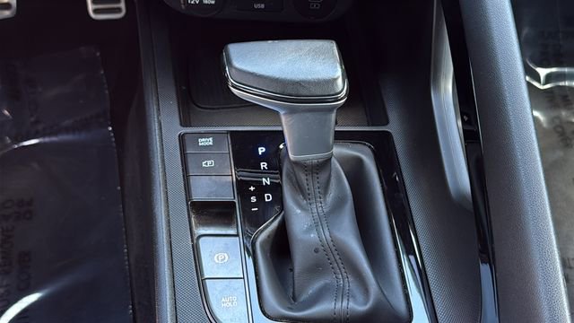 Used 2025 Hyundai Elantra SEL FWD image 24