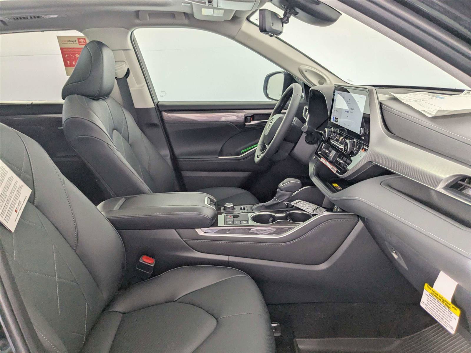 New 2026 Toyota Highlander Platinum AWD/4WD image 23