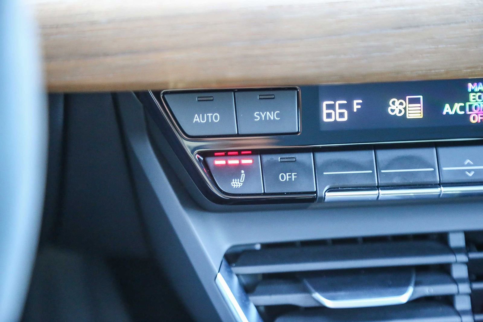 Used 2023 Audi e-tron GT Premium Plus AWD/4WD image 27