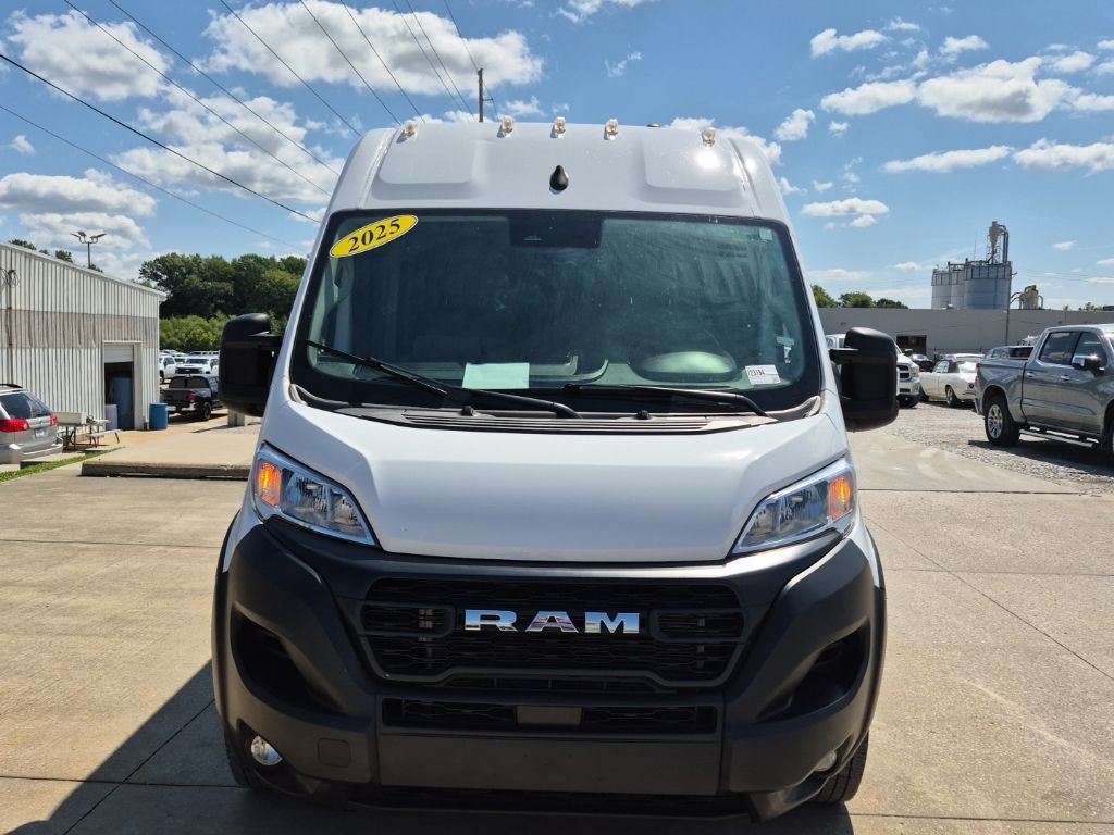 Used 2025 RAM ProMaster 2500 w/ Convenience Group FWD image 2