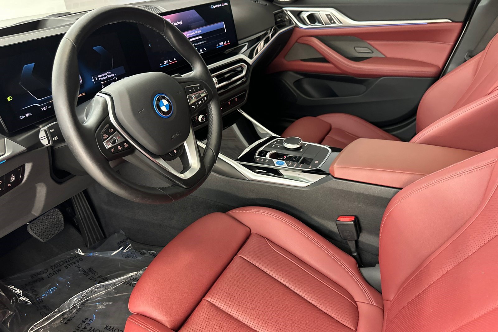 Certified 2024 BMW i4 eDrive40 w/ Premium Package RWD image 4