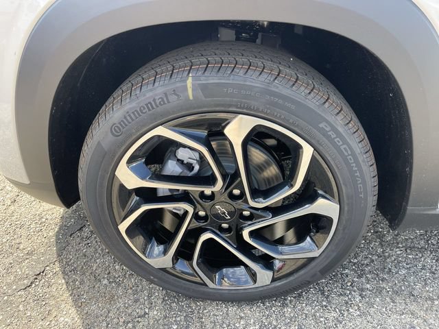 New 2026 Chevrolet Trax RS w/ Sunroof Package FWD image 10