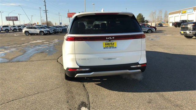 Used 2024 Kia Carnival LX image 7