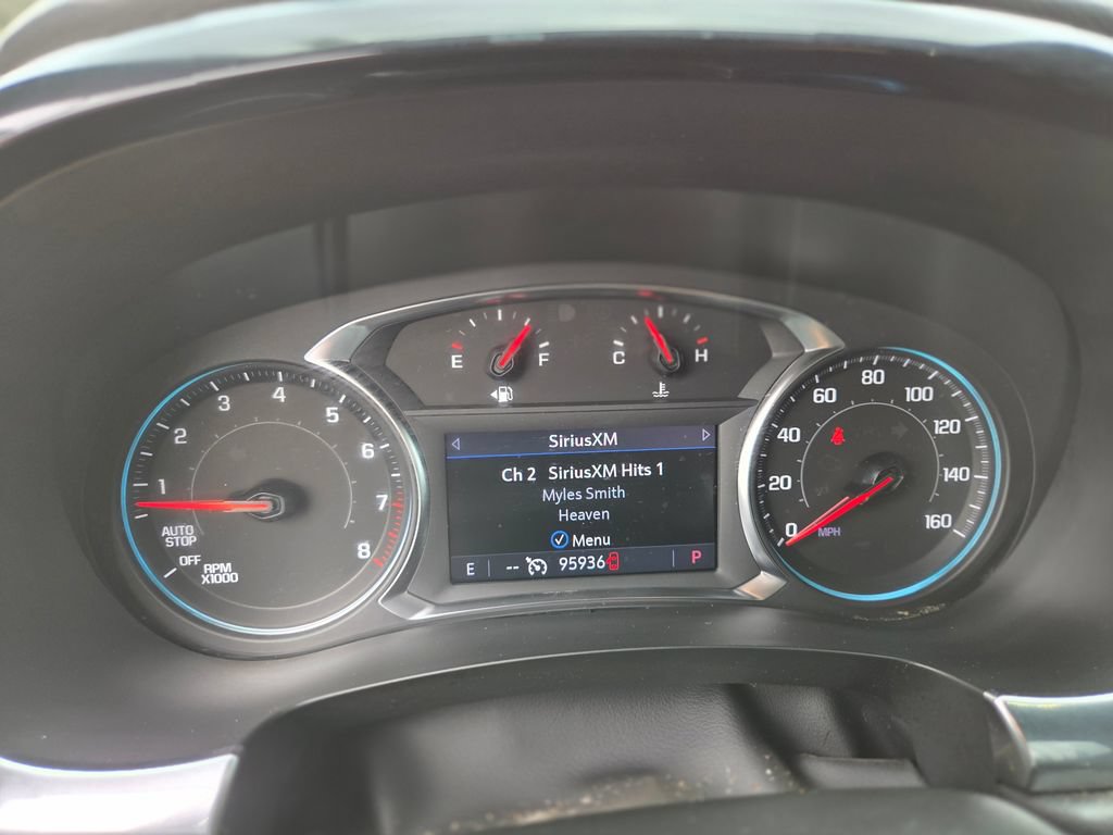 Used 2023 Chevrolet Traverse RS FWD image 21