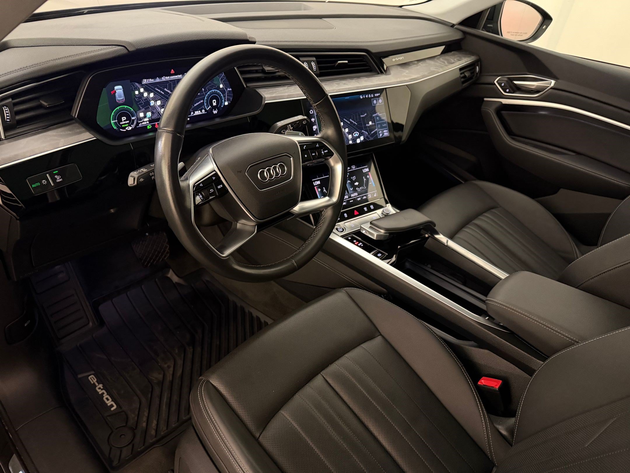 Used 2024 Audi Q8 e-tron Premium Plus w/ Premium Plus Package AWD/4WD image 4