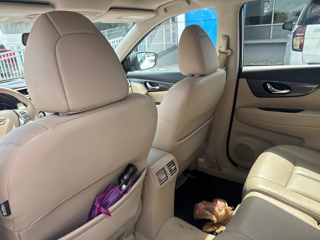 Used 2015 Nissan Rogue SL w/ SL Premium Package FWD image 11