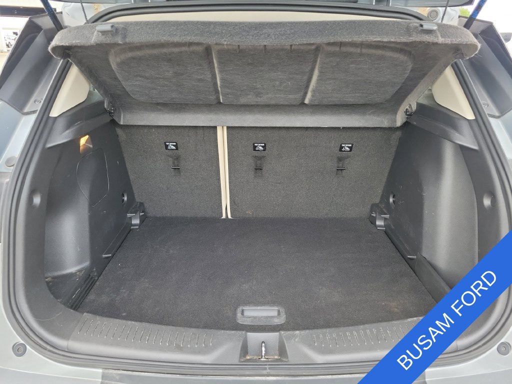 Used 2023 Buick Encore GX Preferred w/ Cold Weather Comfort Package FWD image 17