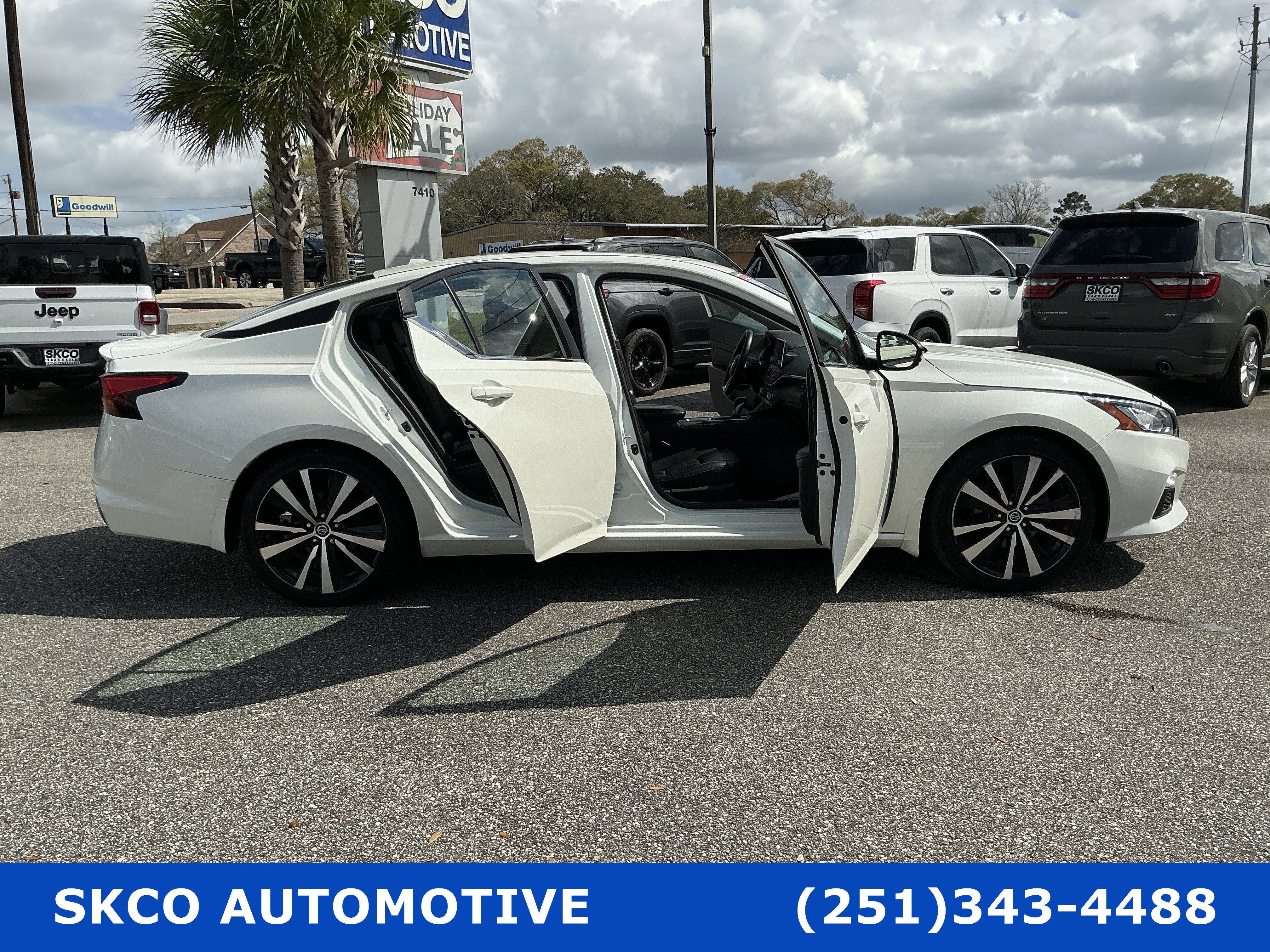 Used 2019 Nissan Altima 2.5 SR w/ SR Premium Package image 33