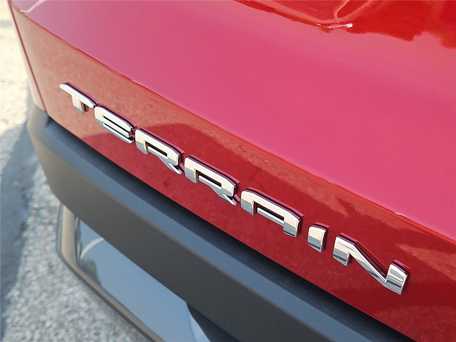 New 2027 GMC Terrain Elevation w/ Elevation Premium Package FWD image 6
