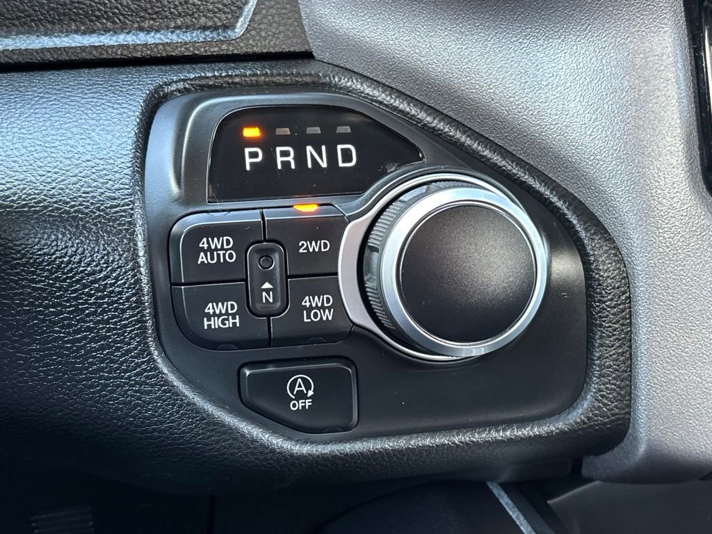 Used 2025 RAM 1500 Big Horn AWD/4WD image 23