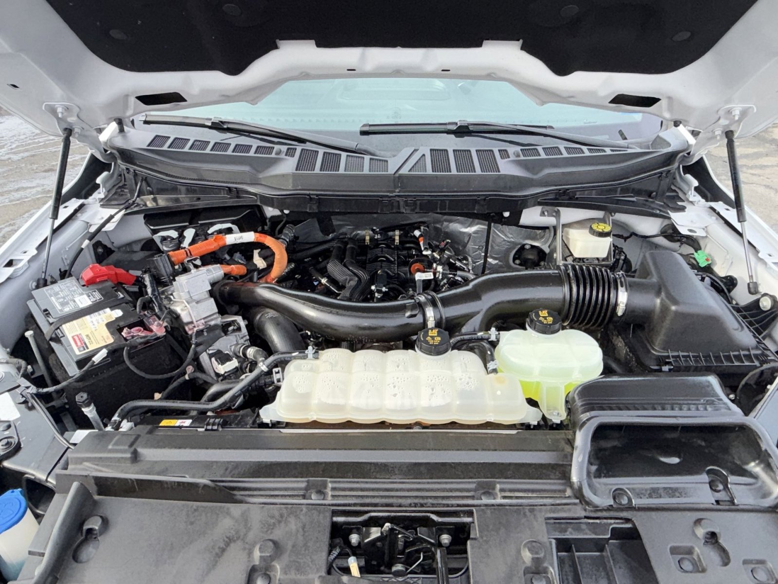 Used 2024 Ford F150 XLT w/ Mobile Office Package image 28