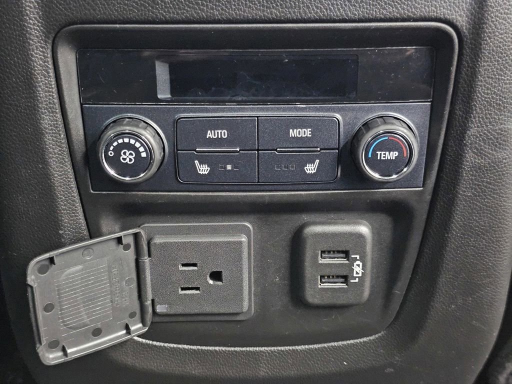 Used 2019 Buick Enclave Avenir w/ Avenir Technology Package AWD/4WD image 29