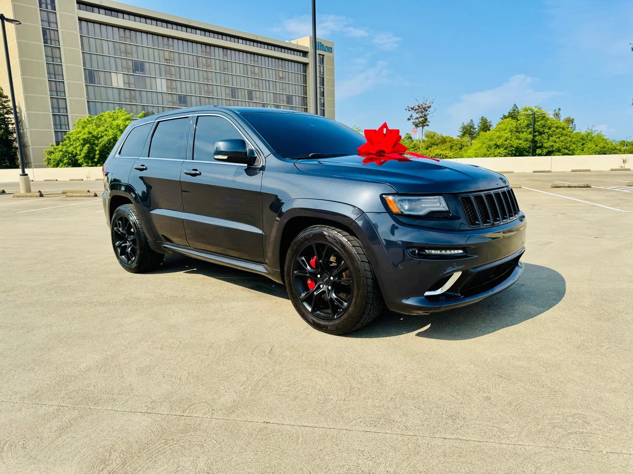 Used 2014 Jeep Grand Cherokee SRT image 5