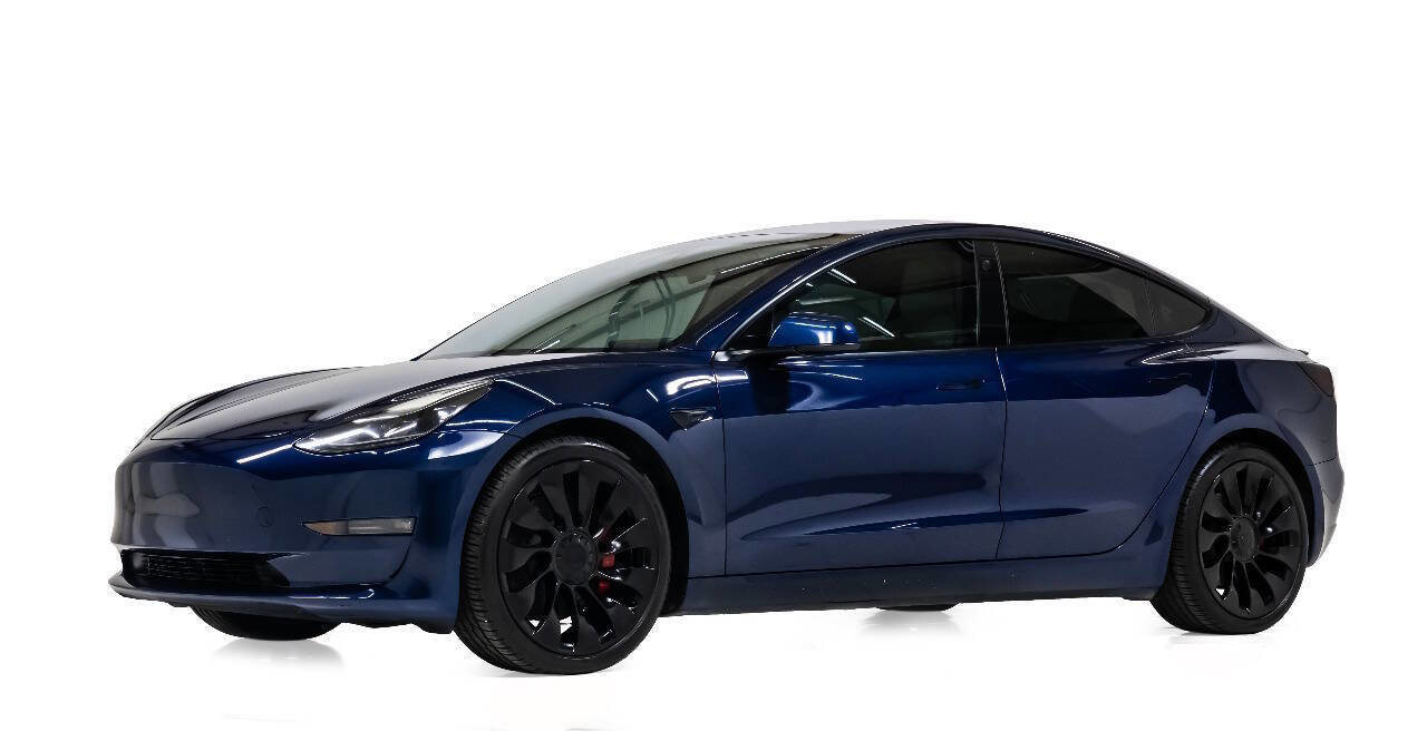 Used 2022 Tesla Model 3 Performance image 2