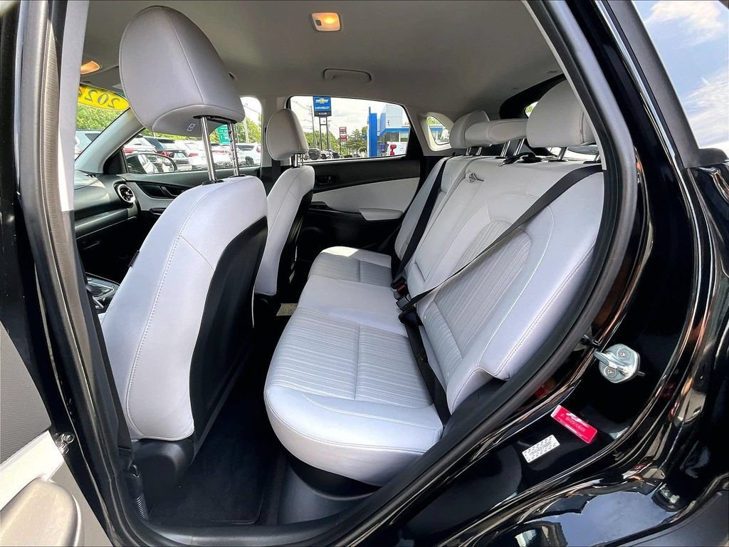 Used 2023 Hyundai Kona SEL w/ Cargo Package AWD/4WD image 14