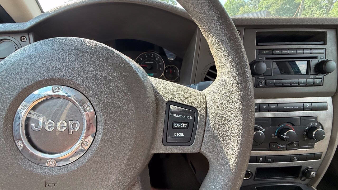Used 2006 Jeep Commander 2WD image 76