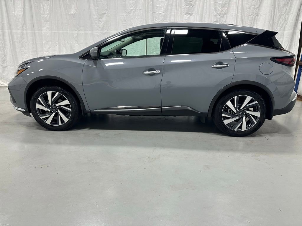 Used 2023 Nissan Murano SL w/ SL Moonroof Package FWD image 4