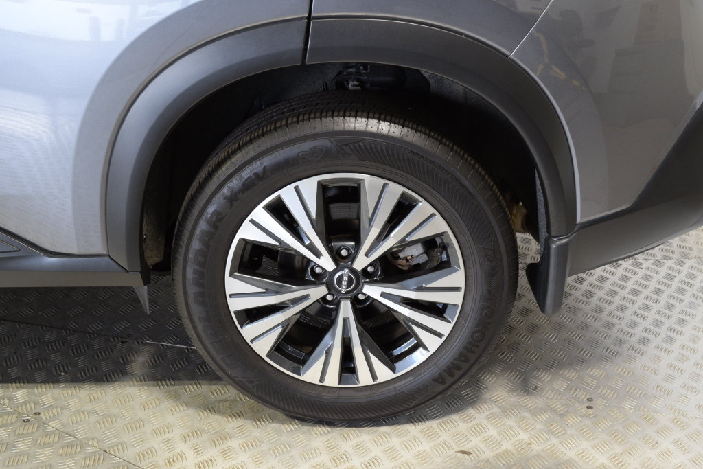 Used 2023 Nissan Rogue SV AWD/4WD image 36