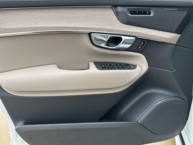 New 2026 Volvo XC90 B6 Plus w/ Protection Package image 12