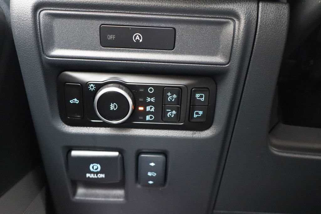 Used 2025 Ford F150 Lariat AWD/4WD image 32