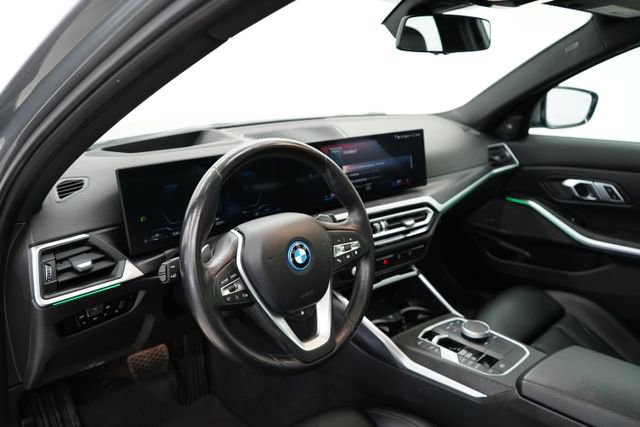 Used 2023 BMW 330e xDrive w/ Premium Package image 15