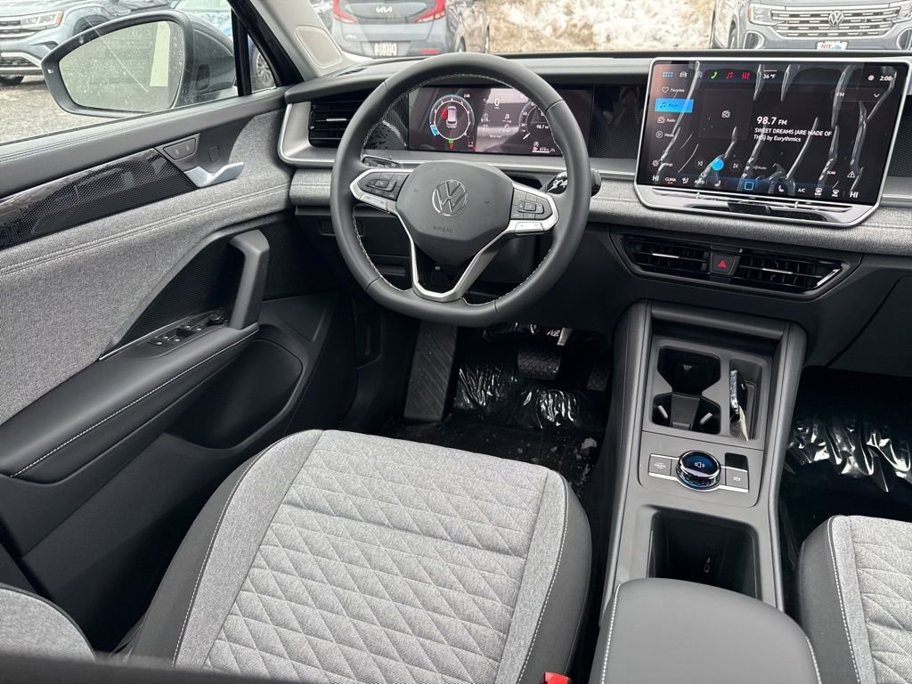 New 2026 Volkswagen Tiguan S image 9