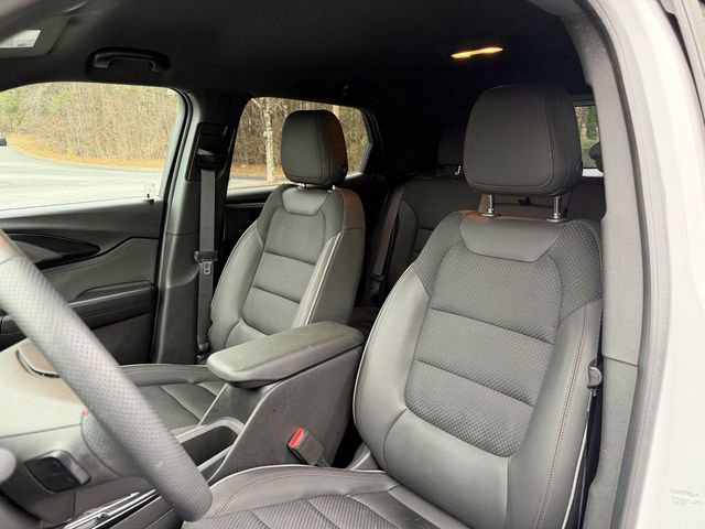 Used 2023 Chevrolet TrailBlazer RS w/ Convenience Package image 11