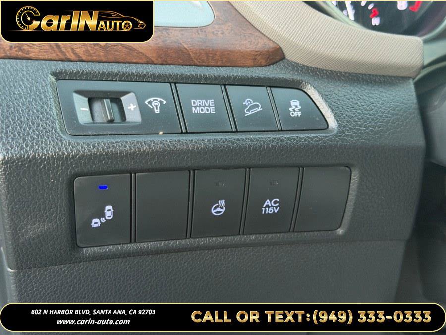 Used 2018 Hyundai Santa Fe Limited FWD image 24