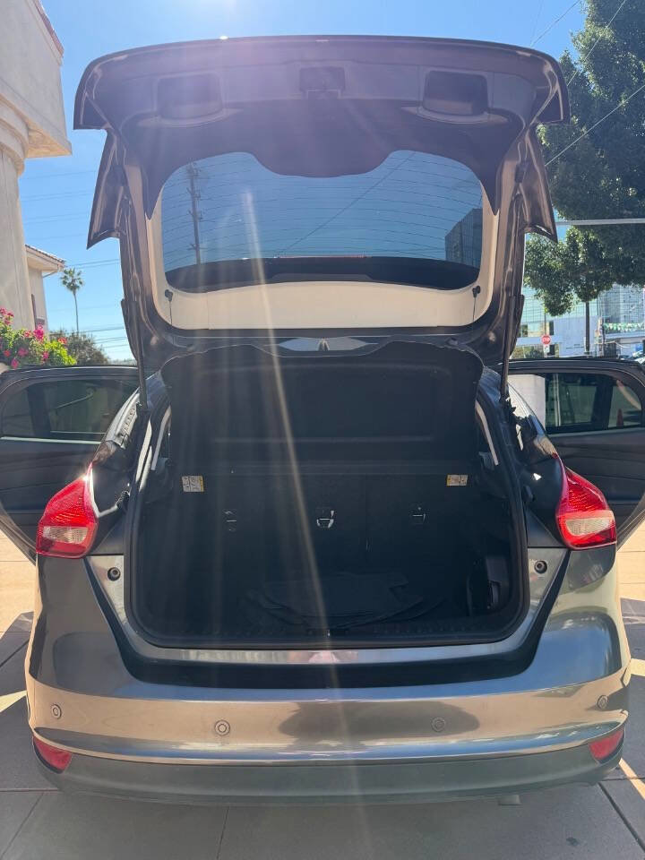 Used 2018 Ford Focus SEL image 21