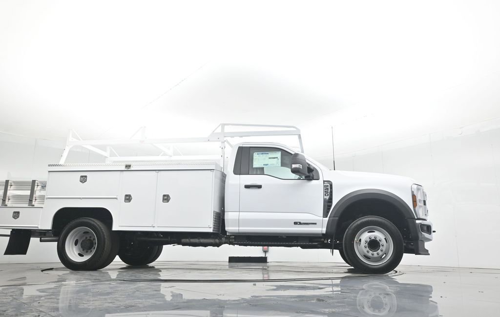 New 2025 Ford F450 XL w/ XL Chrome Package image 59