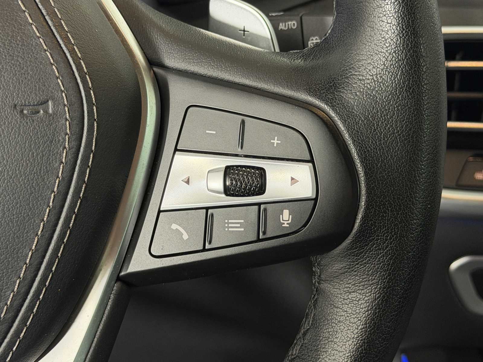 Used 2023 BMW X5 sDrive40i w/ Premium Package RWD image 26