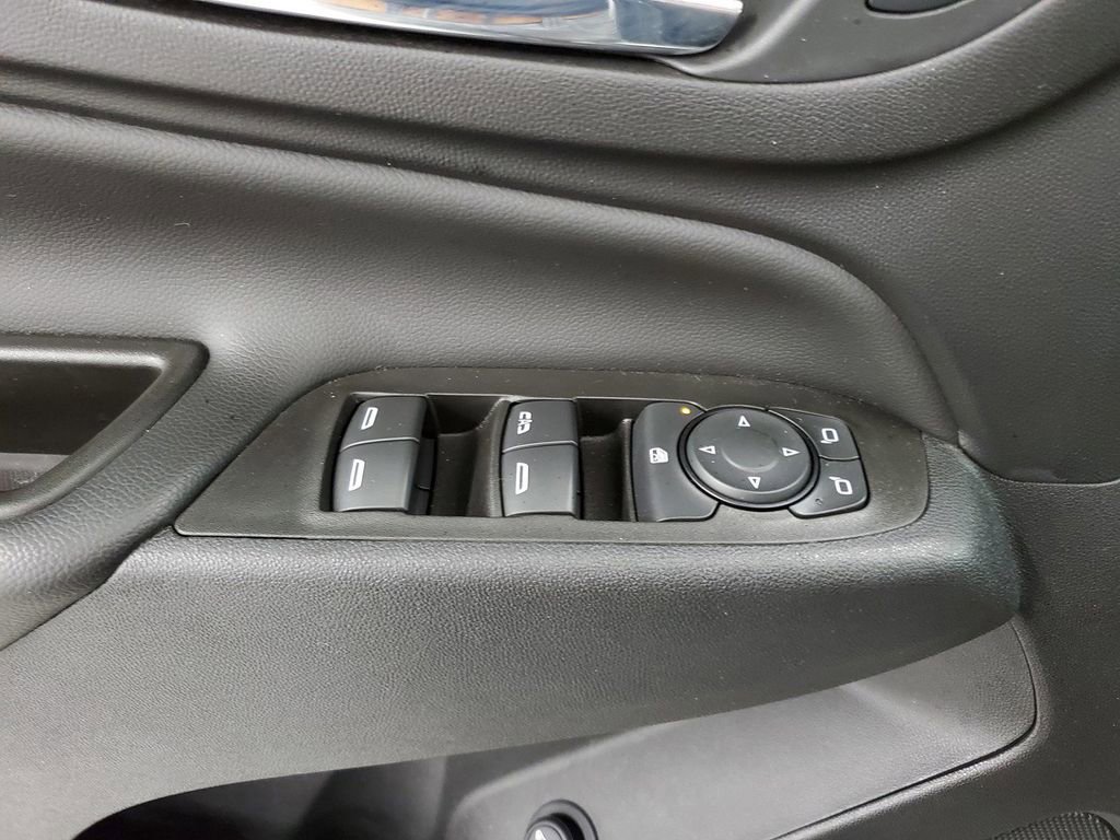 Used 2021 Chevrolet Equinox LT FWD image 26