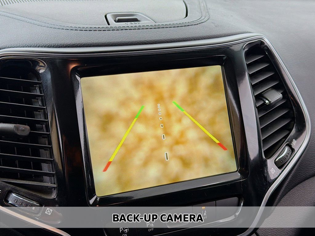 Used 2021 Jeep Cherokee Limited w/ Elite Package image 7