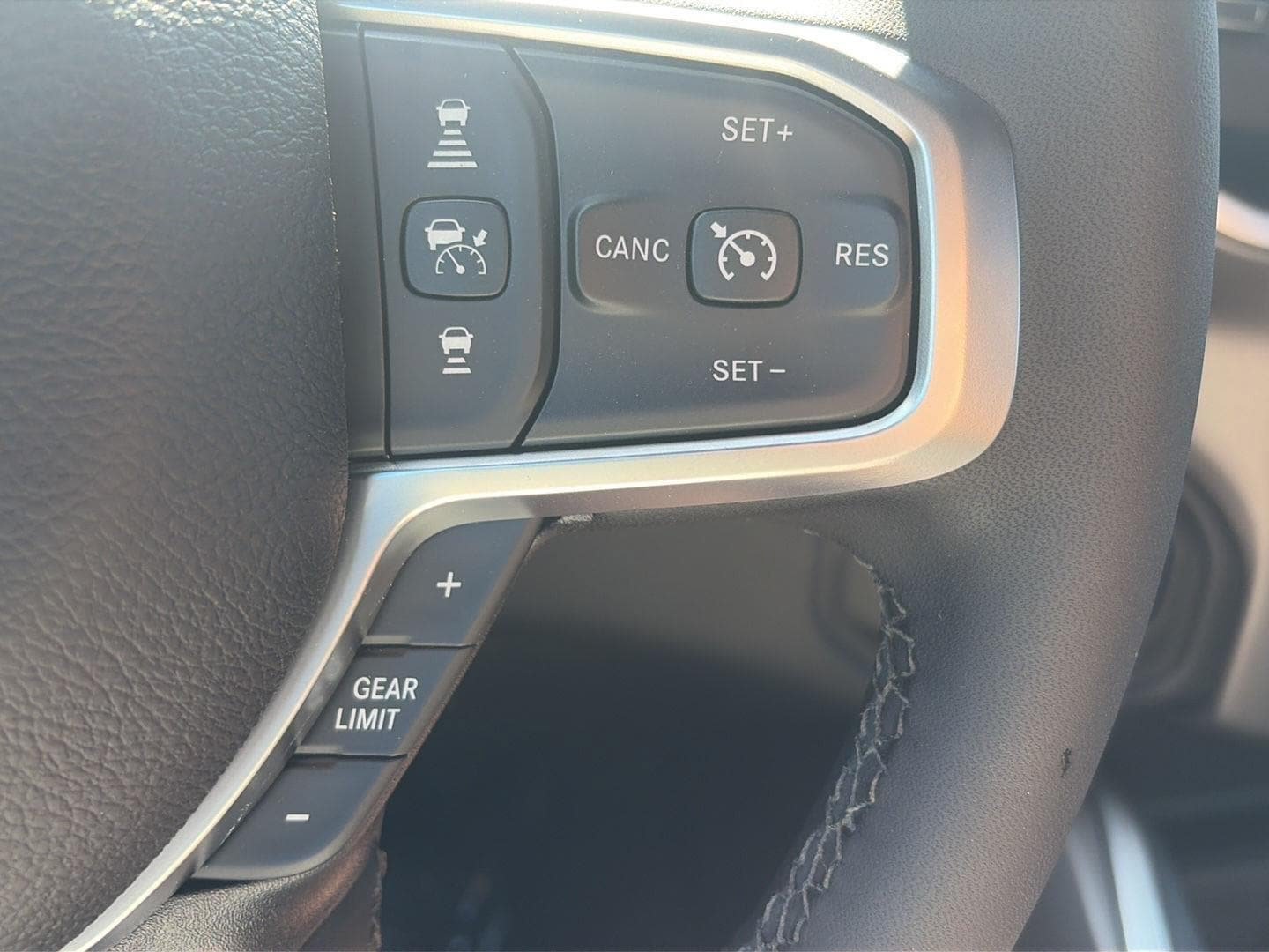 New 2026 RAM 2500 Big Horn AWD/4WD image 15