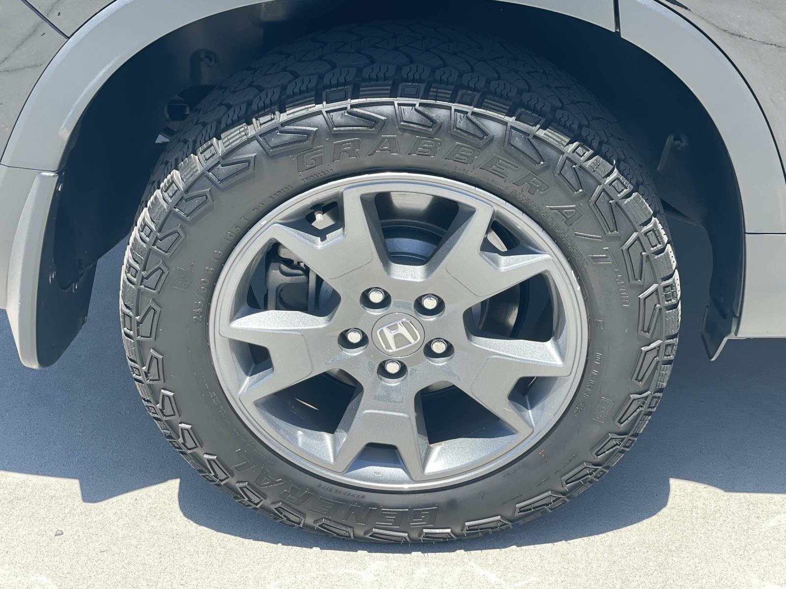 Certified 2025 Honda Passport TrailSport image 30