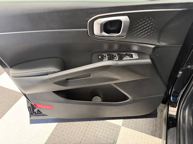 Used 2022 Kia Sorento S AWD/4WD image 14