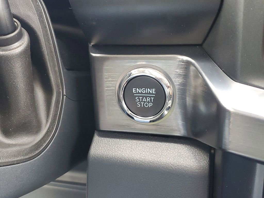 New 2025 Ford F350 Lariat w/ Lariat Ultimate Package image 28