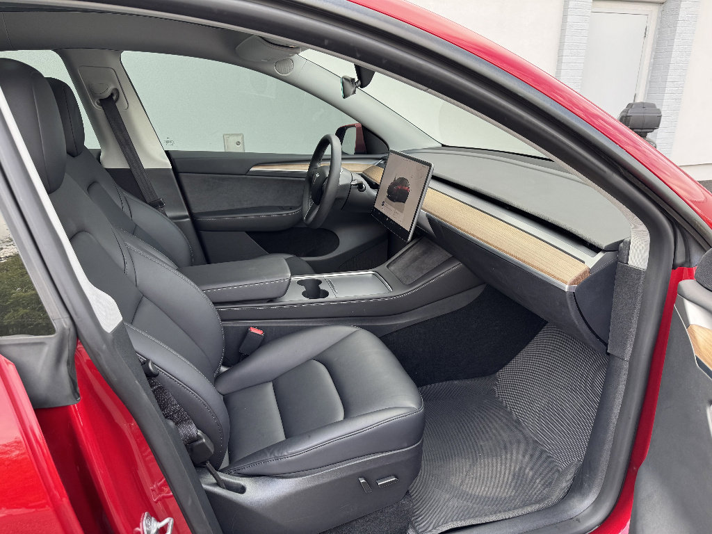 Used 2023 Tesla Model Y Long Range AWD/4WD image 13