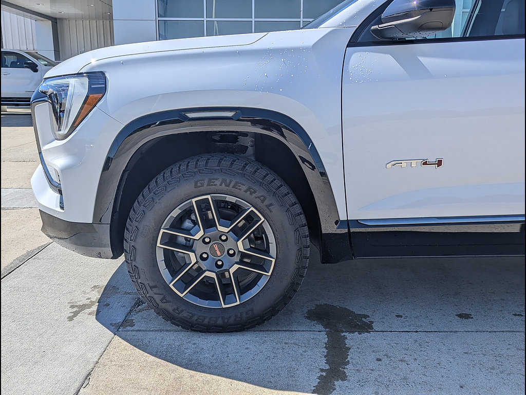 New 2026 GMC Terrain AT4 AWD/4WD image 10