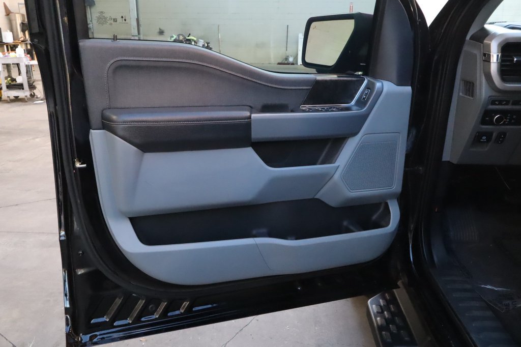 Used 2023 Ford F150 Lightning XLT AWD/4WD image 11