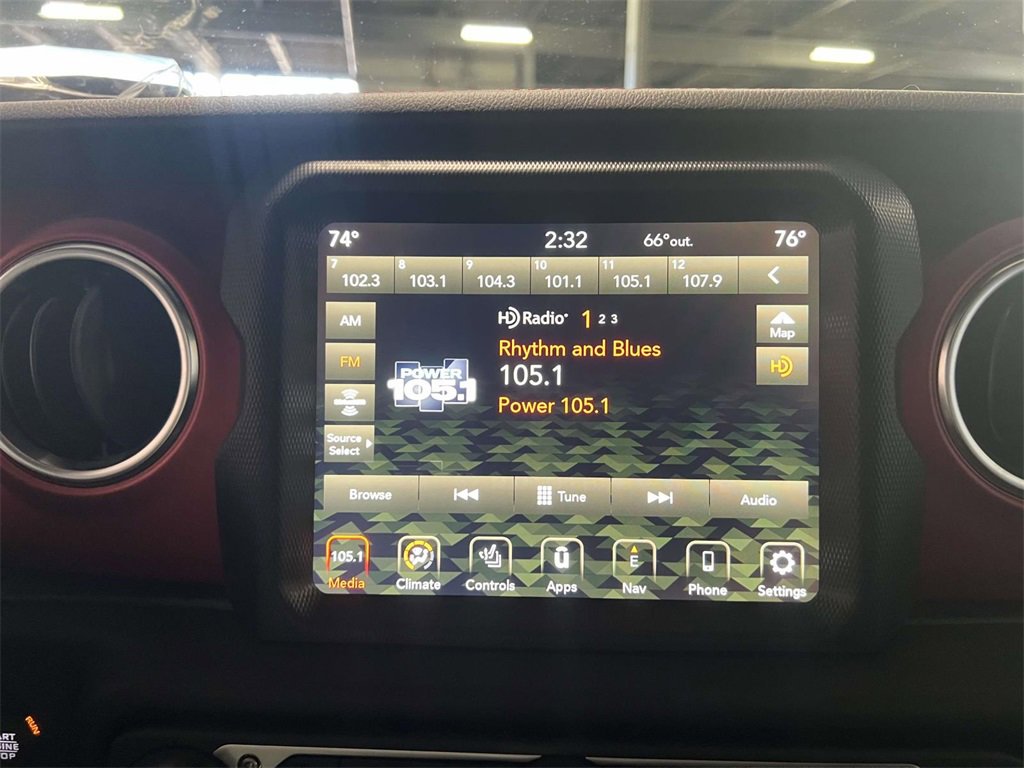 Used 2023 Jeep Wrangler Unlimited Rubicon w/ Cold Weather Group image 27