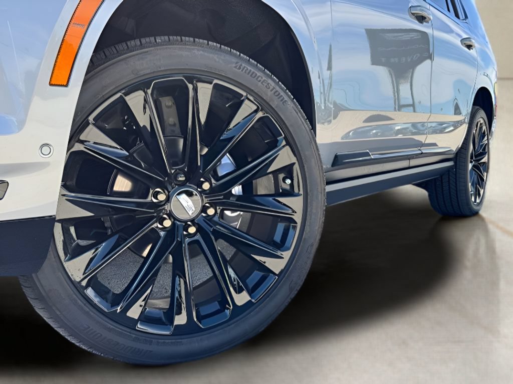 Certified 2026 Cadillac Escalade Platinum Sport w/ LPO, ONYX Package AWD/4WD image 3