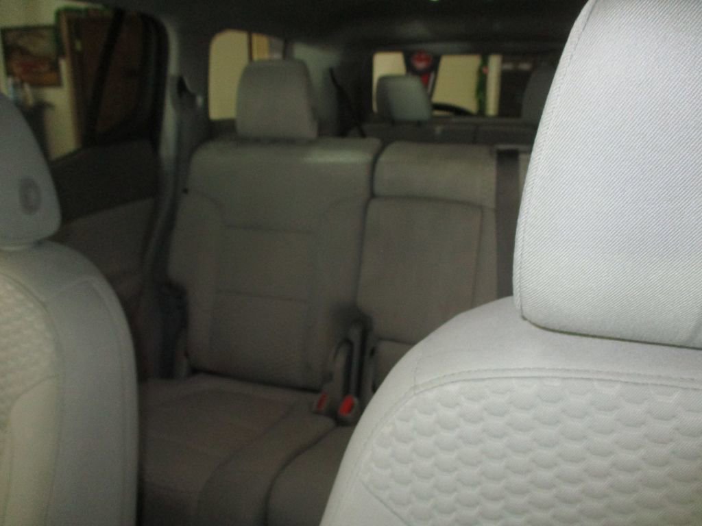 Used 2019 GMC Acadia SLE image 12