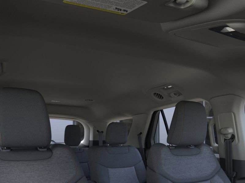New 2025 Ford Explorer Active image 22