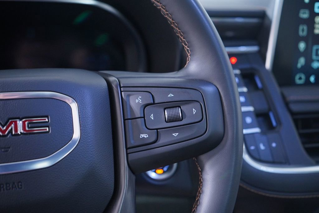 Used 2024 GMC Yukon AT4 w/ AT4 Premium Plus Package image 21