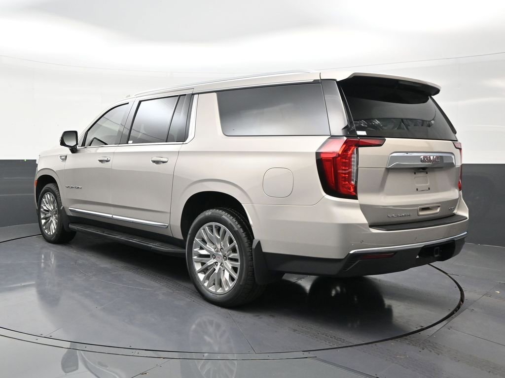 Used 2023 GMC Yukon XL SLT w/ SLT Luxury Package RWD image 3