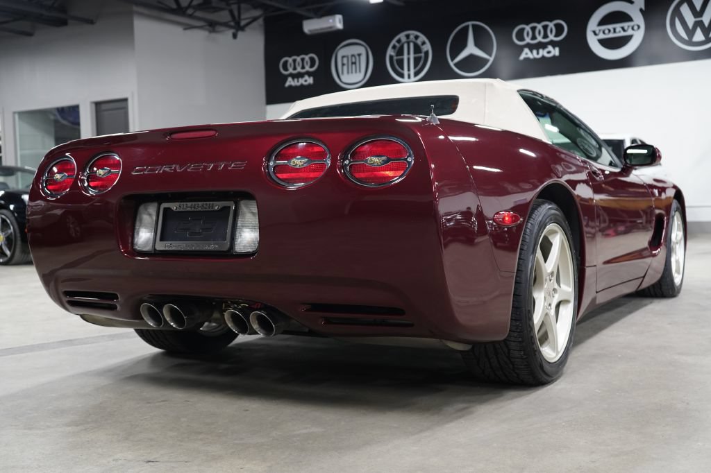 Used 2003 Chevrolet Corvette Convertible w/ Preferred Equipment Group1 RWD image 9