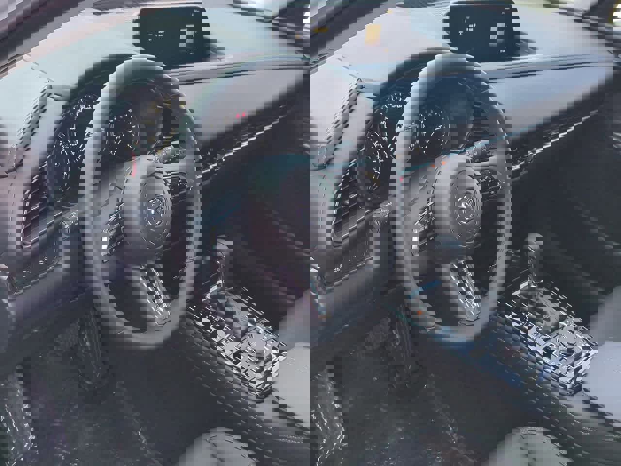 New 2025 MAZDA CX-30 AWD 2.5 S w/ Select Sport Pkg image 2