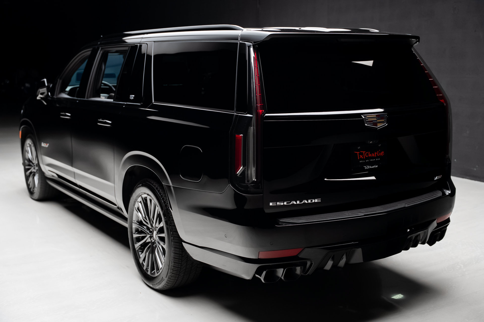 Used 2023 Cadillac Escalade ESV V AWD/4WD image 26